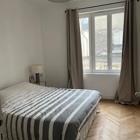 De Charme Au Forum Apartment *